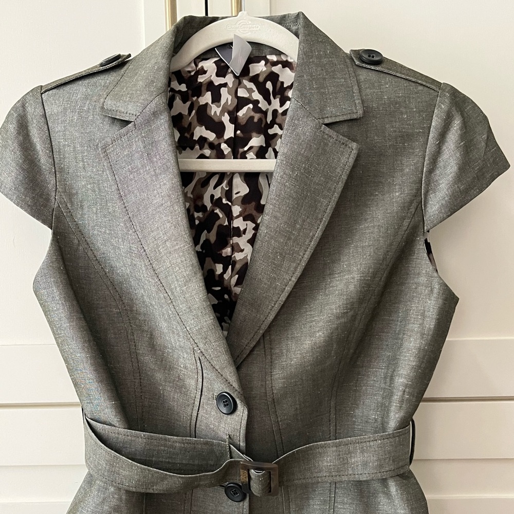 Size 2 cap sleeve belt jacket